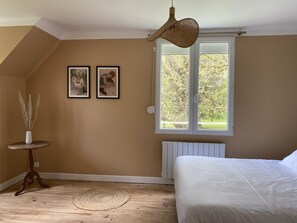 3 chambres, Wi-Fi gratuit, draps fournis