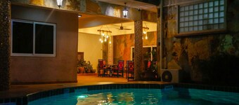 Midindi Hotel & Conference Center