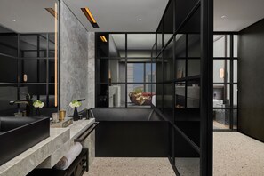 Separate bathtub and shower, deep-soaking bathtub, rainfall showerhead - Kimpton Qiantan Shanghai by IHG (Shanghai)