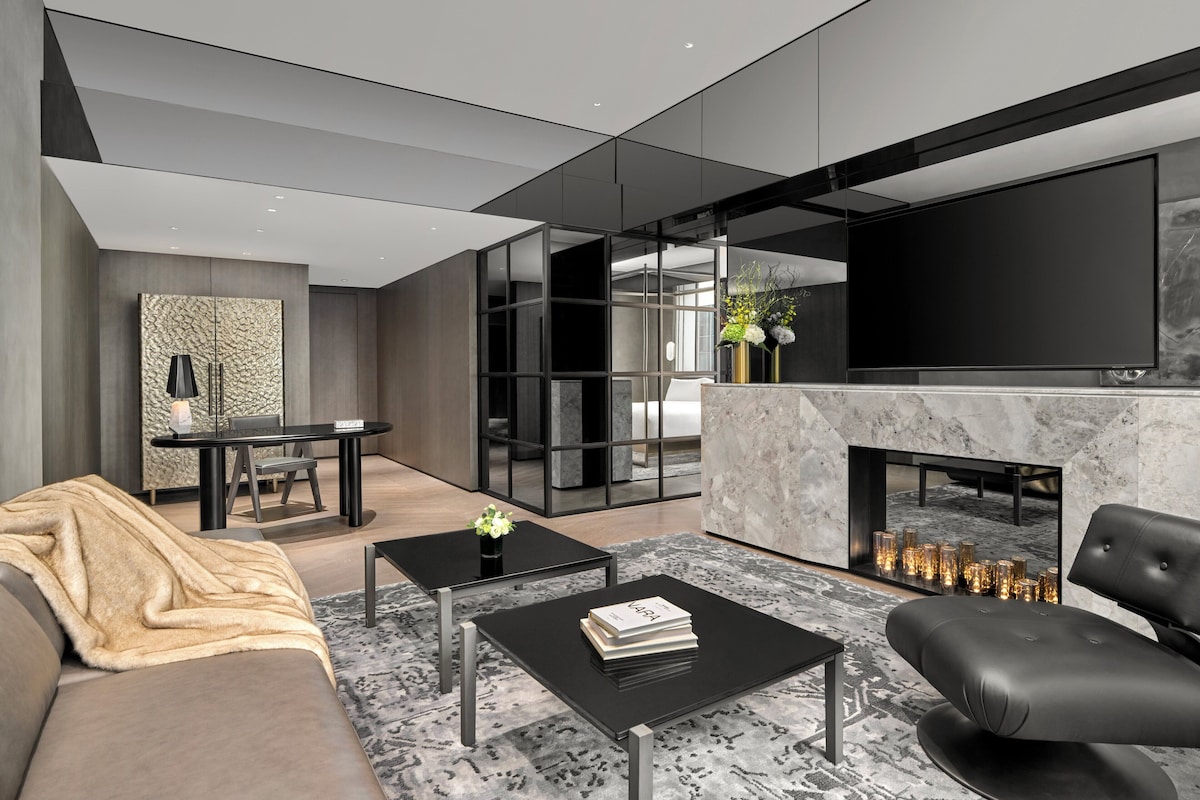 Chez Chloe Suite | Premium bedding, down comforters, memory foam beds, minibar (free items)