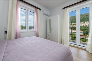 1 dormitori, wifi i roba de llit