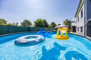 Pool - Kristijan & Jelena - Pool, Jacuzzi, Playground (Vodnjan)