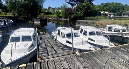 Leitrim Quay - Riverside Cottage 7