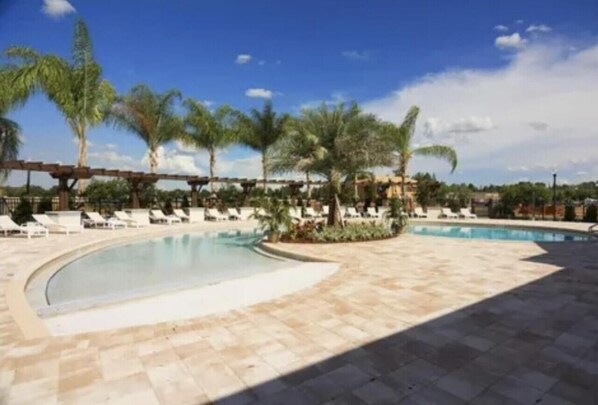 Pool - Golden Treasure by Lucaya Resort (Kissimmee)