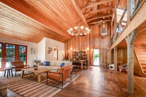 Unclassified image, 3 of 60, button