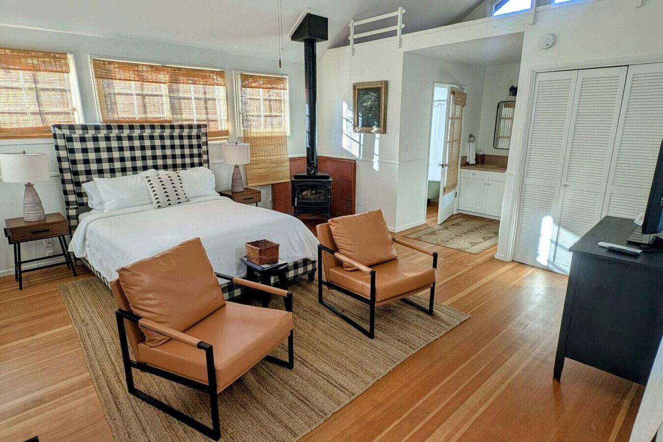 1 chambre, fer et planche à repasser, Wi-Fi gratuit, draps fournis