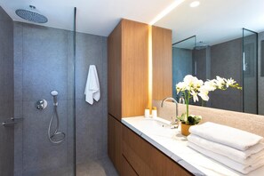 Villa | Badezimmer