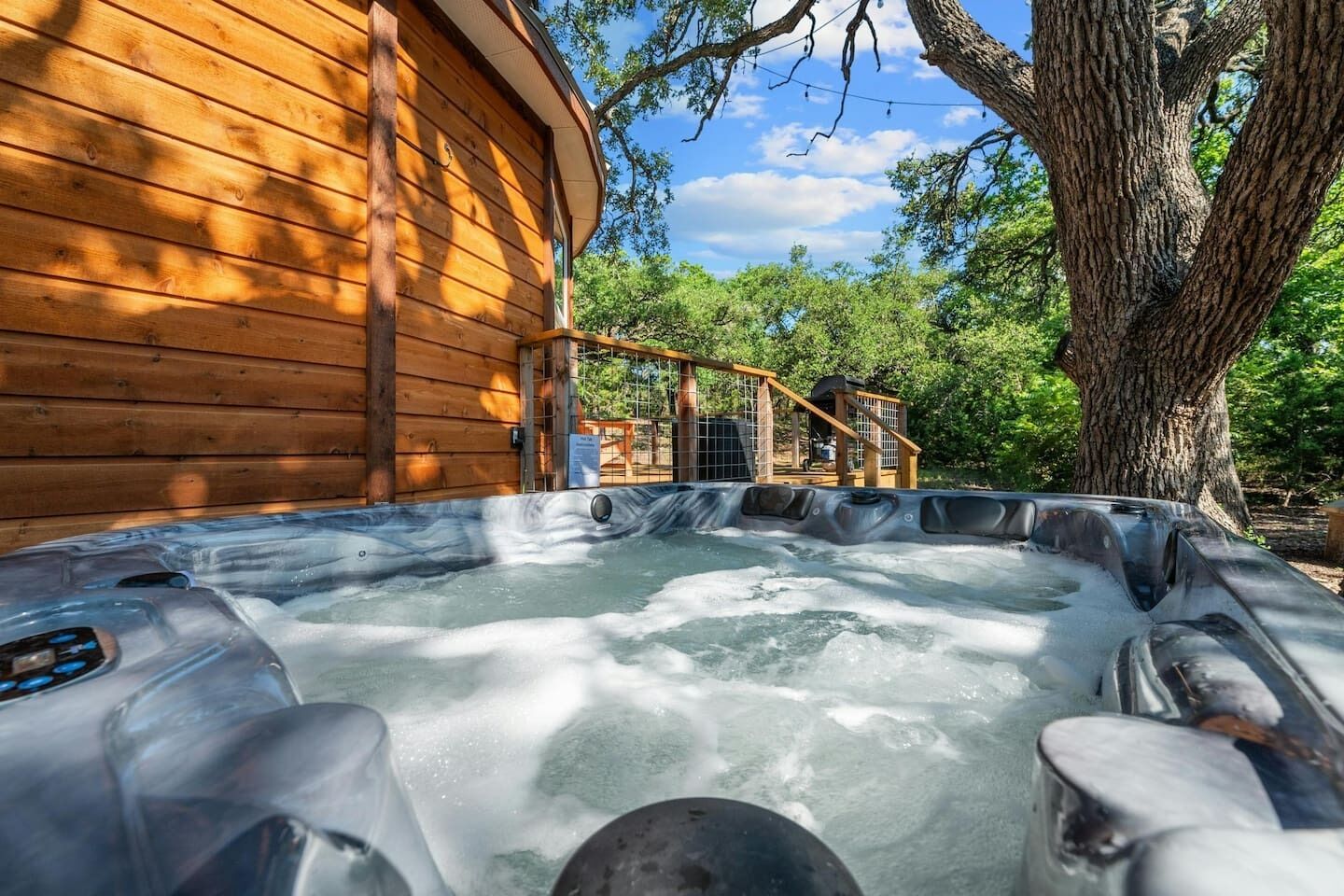 Outdoor spa tub
