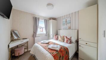 1 Schlafzimmer, BĂŒgeleisen/BĂŒgelbrett, kostenloses WLAN, BettwĂ€sche