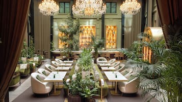 2 nhà hàng, món Ý