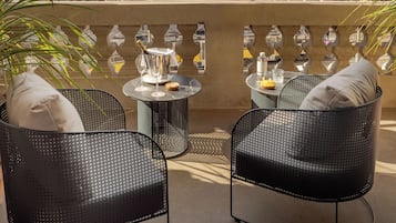 Allergikerbettwaren, Daunenbettdecken, Minibar, Zimmersafe