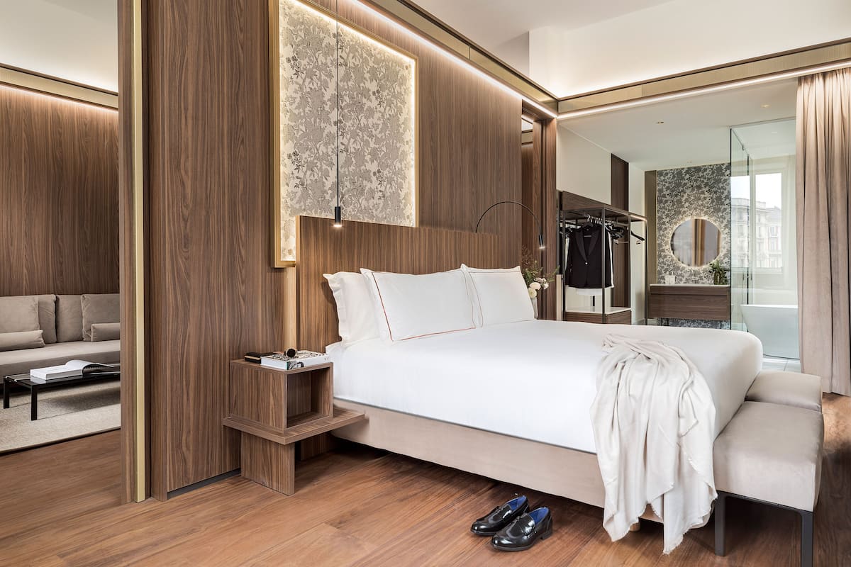 Literie hypoallergénique, couette en duvet d'oie, minibar