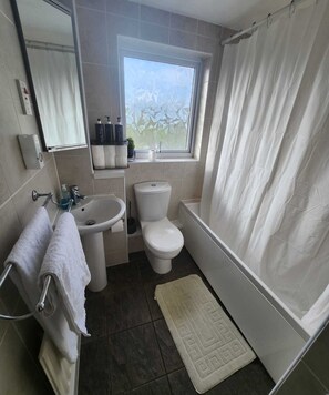 House | Bathroom
