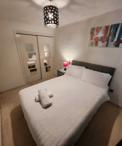 Home in Medway 3bedroom Free Sports Free Parking