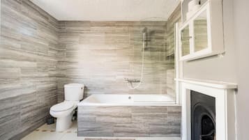 House | Bathroom