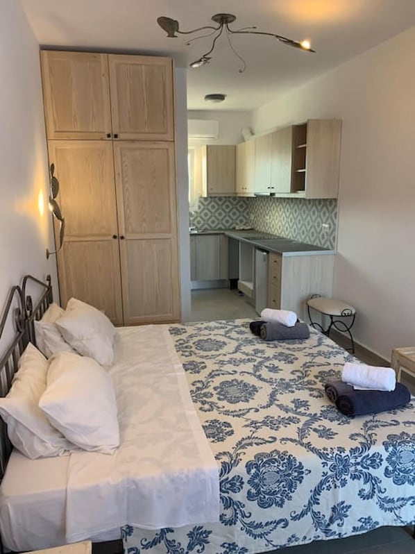 Apartment | 1 bedroom - SUN Studio 8 - Close TO 180 Sunset BAR (Mykonos)