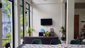 Rumah | Tempat makan