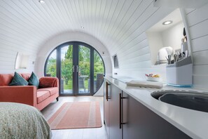 Téléviseur connecté de 32 po avec télévision par câble, téléviseur