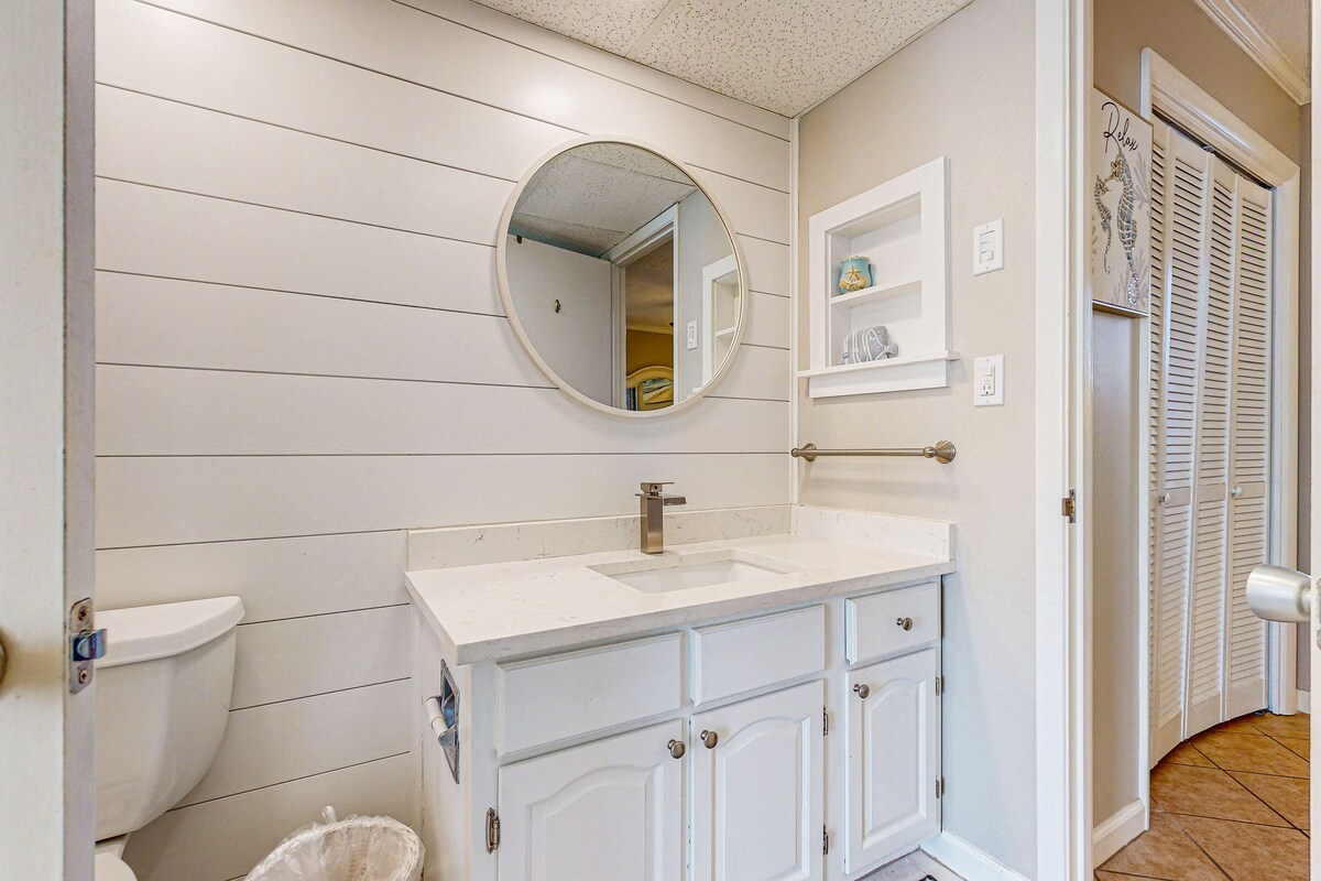 Photo 11 of Inviting condo with dock, pool, hot tub & private beach - dog-friendly