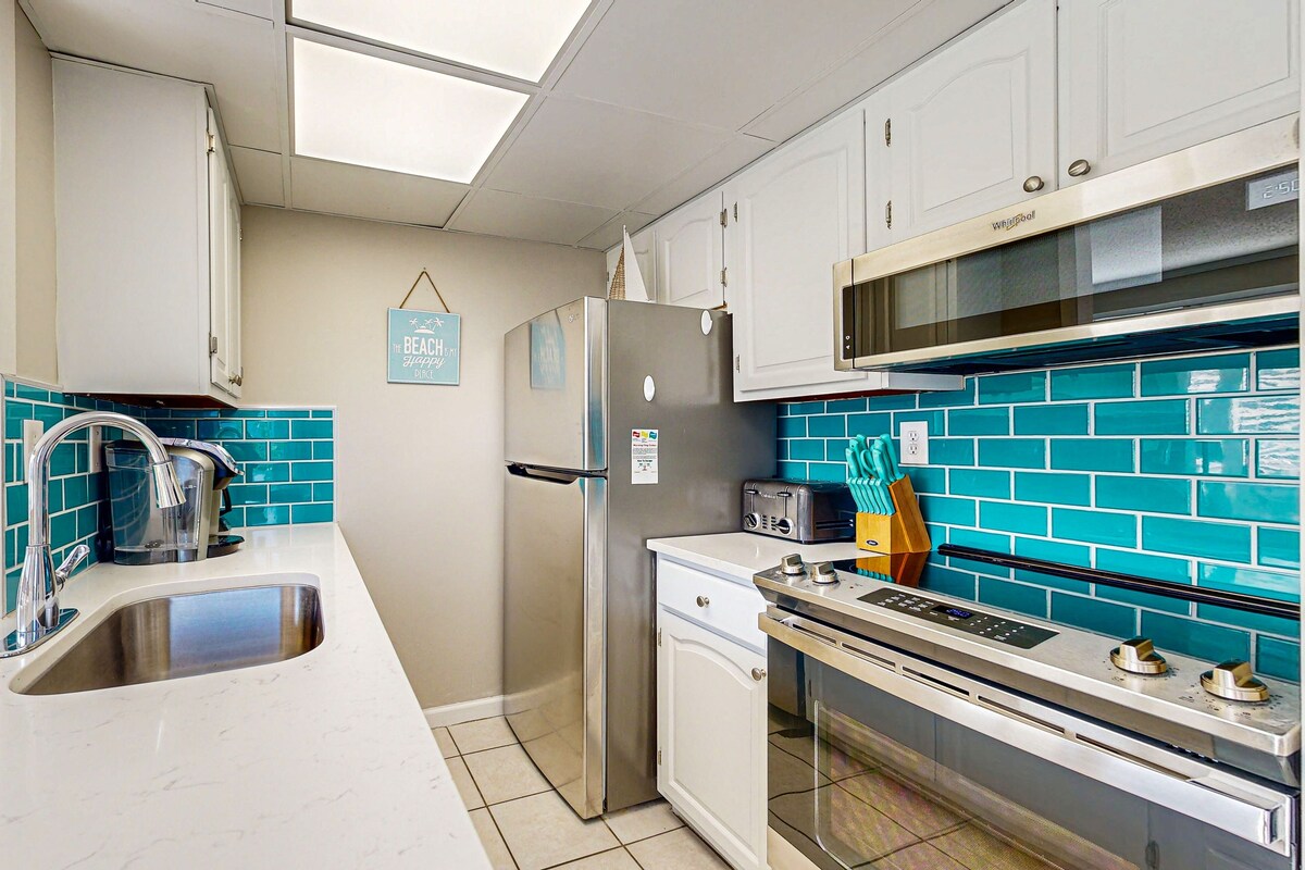 Photo 7 of Inviting condo with dock, pool, hot tub & private beach - dog-friendly