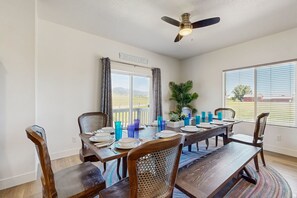 Dining - Inviting home with firepit,  mountain view, sauna, skiing nearby, & W/D (Garden City)