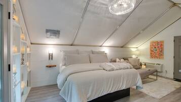 Berço de viagem, Wi-Fi de cortesia, roupa de cama