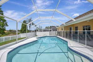 Pool - Pool | Waterfront Lake | 12 PPL | Gorgeous (Riverview)