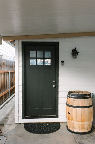 Farmhouse Style Guesthouse in Kennewick