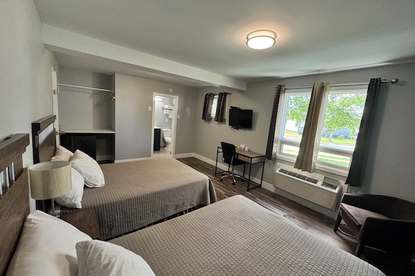 Desk, laptop workspace, free WiFi, bed sheets