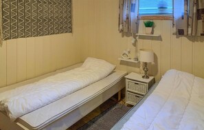 2 bedrooms, free WiFi, bed sheets