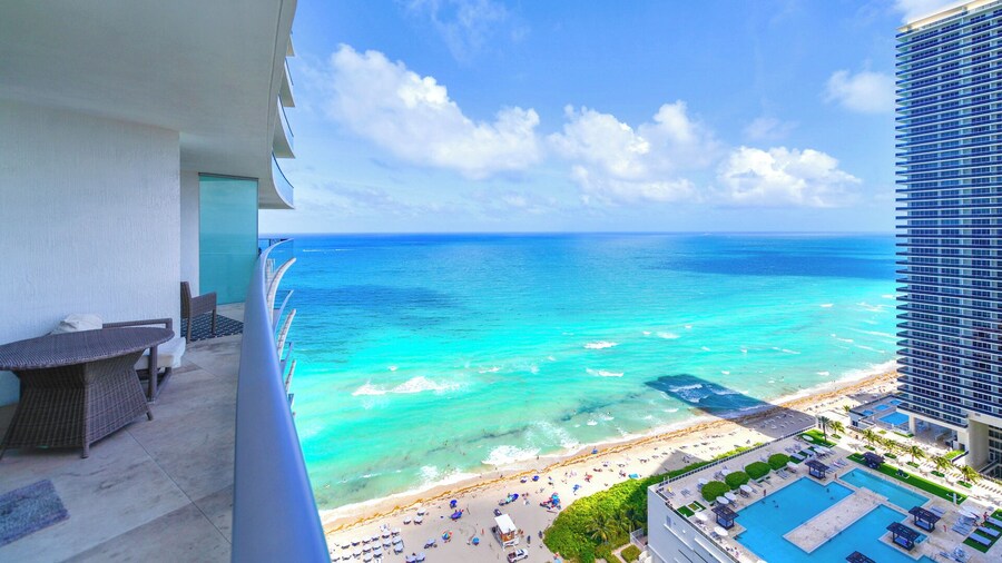 Luxury Beachfront Condo