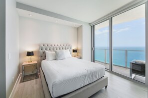 Luxury Apartment, 3 Bedrooms, Beach View | Premium bedding, desk, blackout drapes, iron/ironing board - Luxury Beachfront Condo (Hollywood)