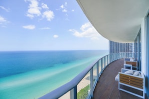 Luxury Apartment, 3 Bedrooms, Beach View | Beach/ocean view