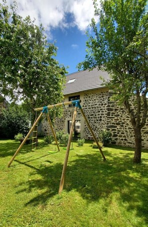 Children’s area - Gîte des Pierres de Barme (OLBY)