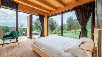 4 Schlafzimmer, Reisekinderbett, kostenloses WLAN, Bettwäsche