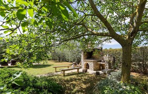 Terrace/patio - Gorgeous home in Zbandaj (Zbandaj)