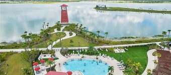 2100 SF Luxury Coach Home with Golf! Beautiful! 