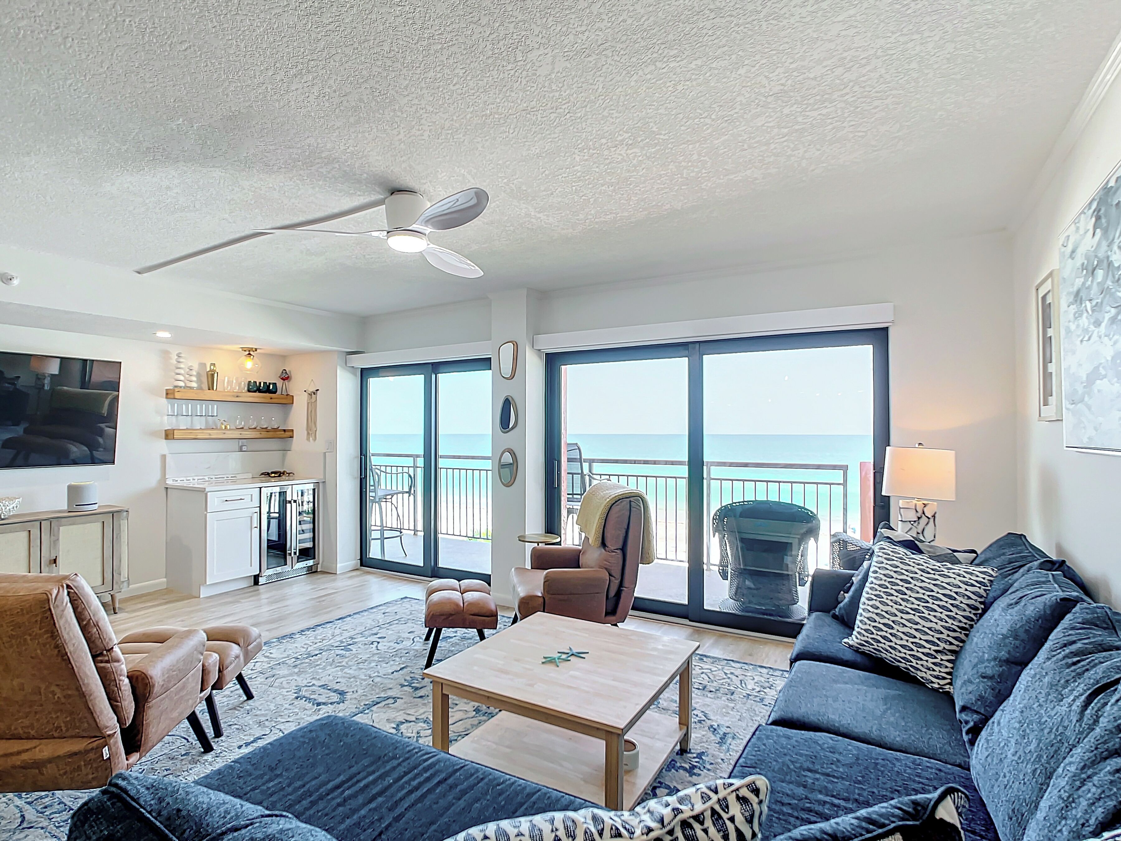 تلفزيون ذكي، كُتُب، مكتبة موسيقى، ستيريو