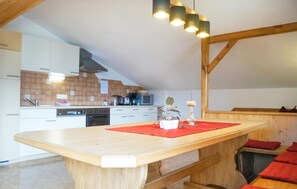 Kühlschrank, Herdplatte, Geschirrspüler