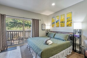 1 bedroom, travel cot, free WiFi, bed sheets - Relaxing end unit getaway in the heart of park city (Park City)