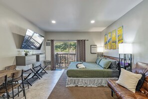 Interior - Relaxing end unit getaway in the heart of park city (Park City)