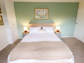 2 bedrooms, individually decorated, individually furnished, free WiFi