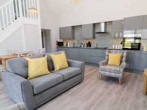 Living area - Willow Cottage (Ilfracombe)