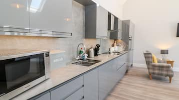 Fridge, dishwasher, electric kettle, toaster