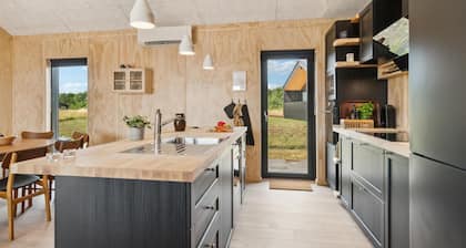 Gorgeous home in Grenaa with kitchen