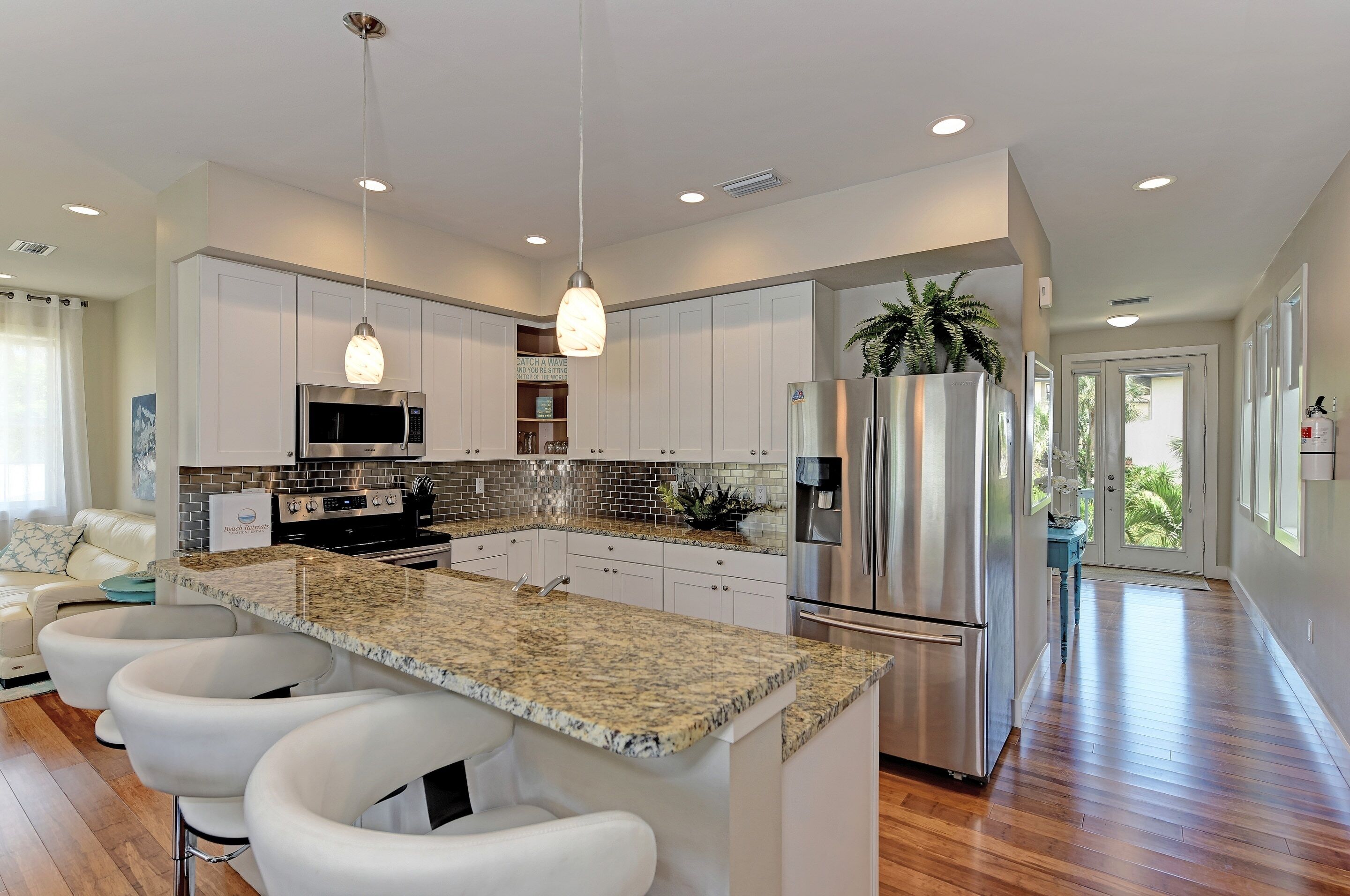 House, 6 Bedrooms | Private kitchen | Fridge, oven, coffee/tea maker, toaster