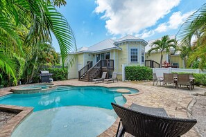 Townhome, 4 Bedrooms | Pool | Outdoor pool, a heated pool - Starfish Isle managed by Beach Retreats (Holmes Beach)