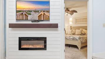 Villa, 4 Bedrooms | Interior