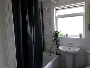 Apartment | Bathroom