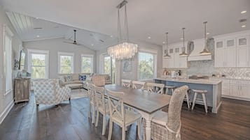 Ferienhaus, 5 Schlafzimmer | Eigene Küche | Kühlschrank, Ofen, Wasserkocher mit Kaffee-/Teezubehör, Toaster